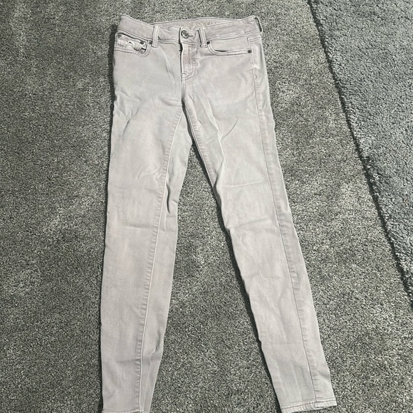 American Eagle Outfitters Denim - American Eagle Lilac Jegging. Size 4